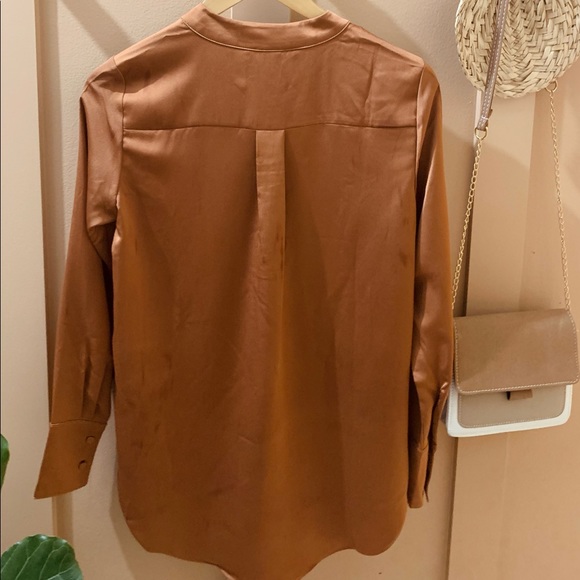 NWT | H&M Satin V-Neck Tunic | Size 0 - Picture 4 of 4